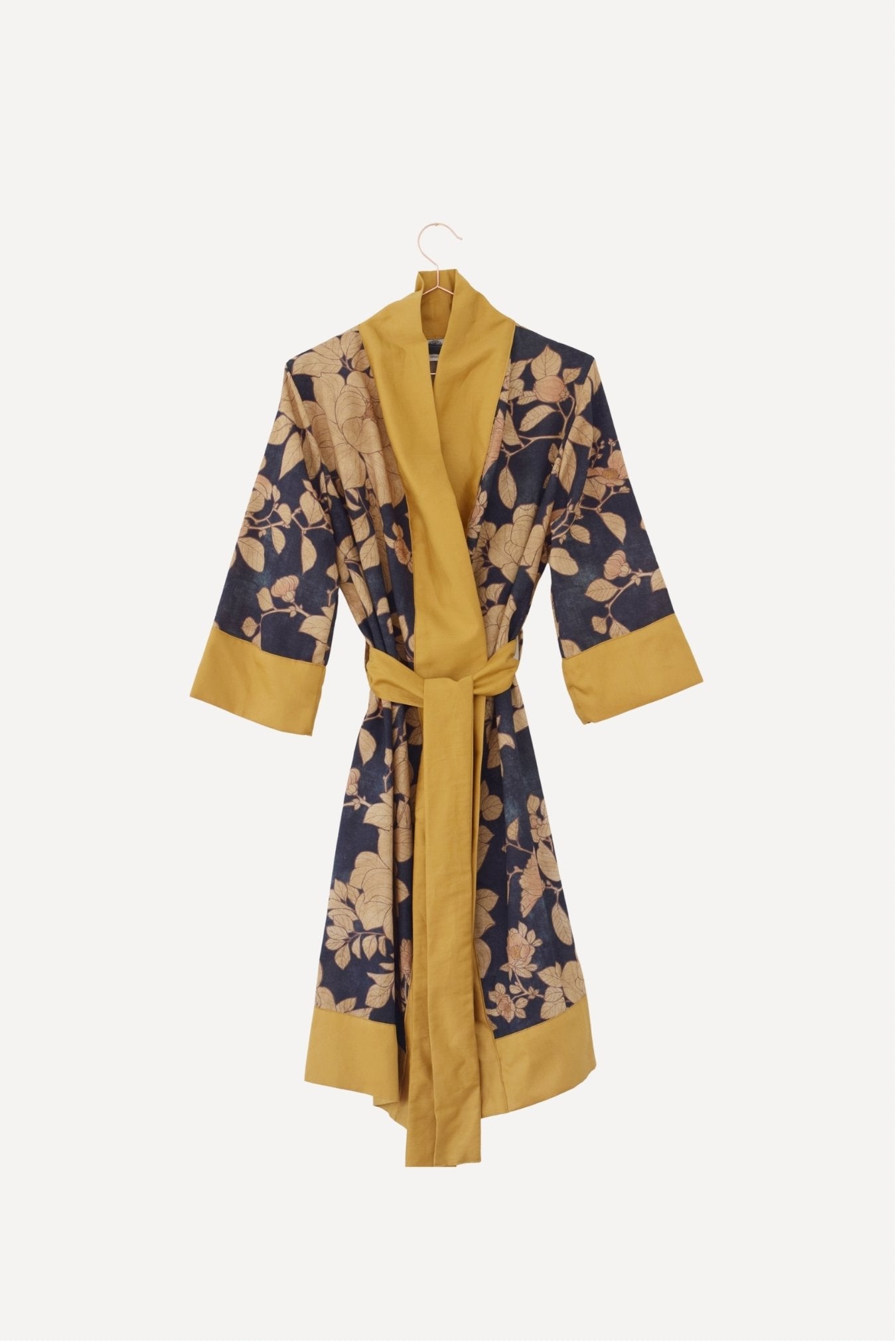 Kimono Golden Leaves